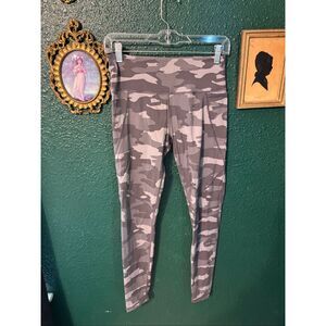 Sweaty Betty Full Length Gray Camo Leggings Sz Small